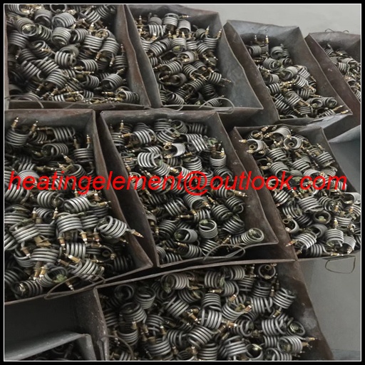 Water heater heating element